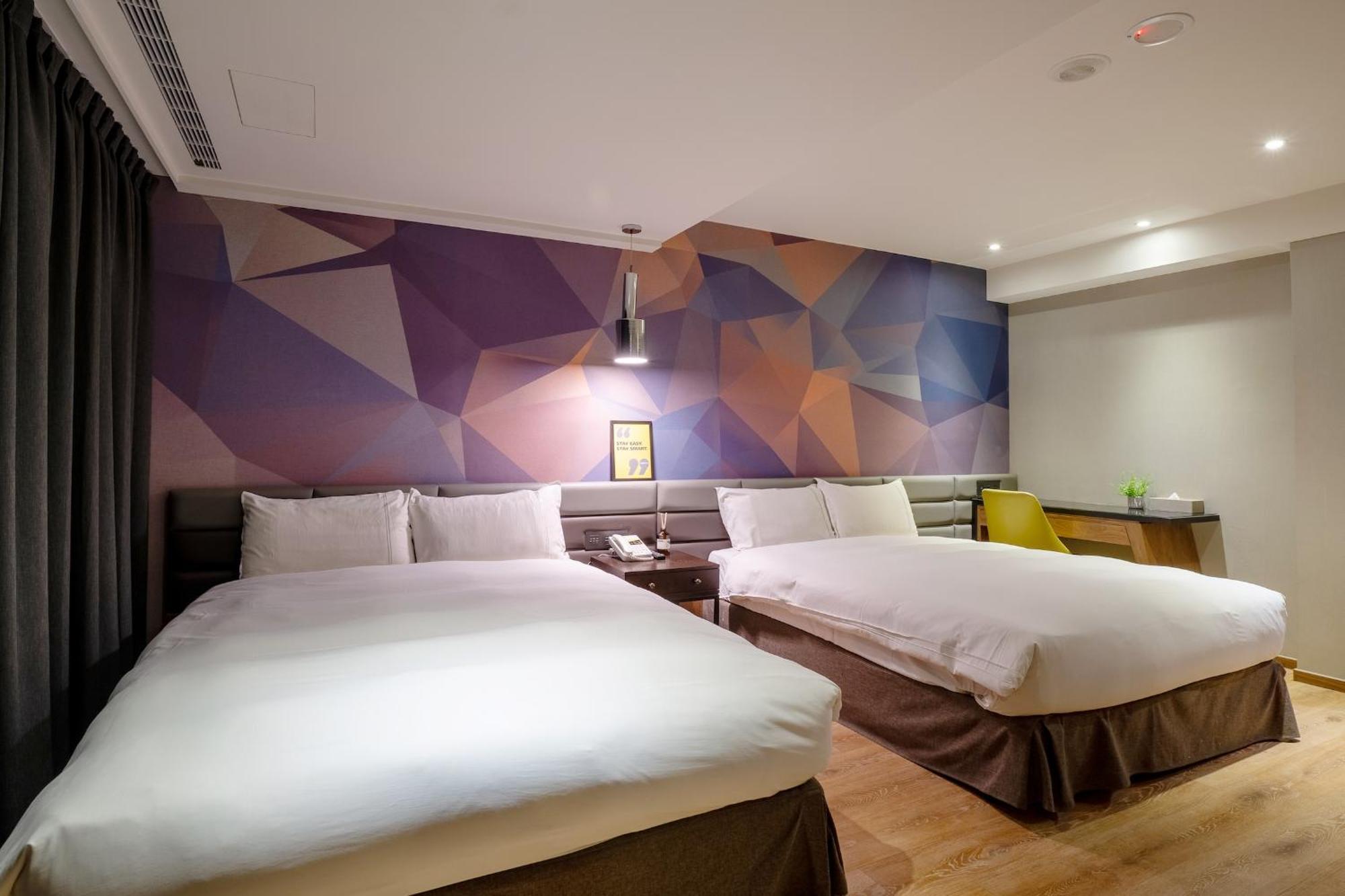 Check Inn Taichung Wenxin Zhongqing Экстерьер фото