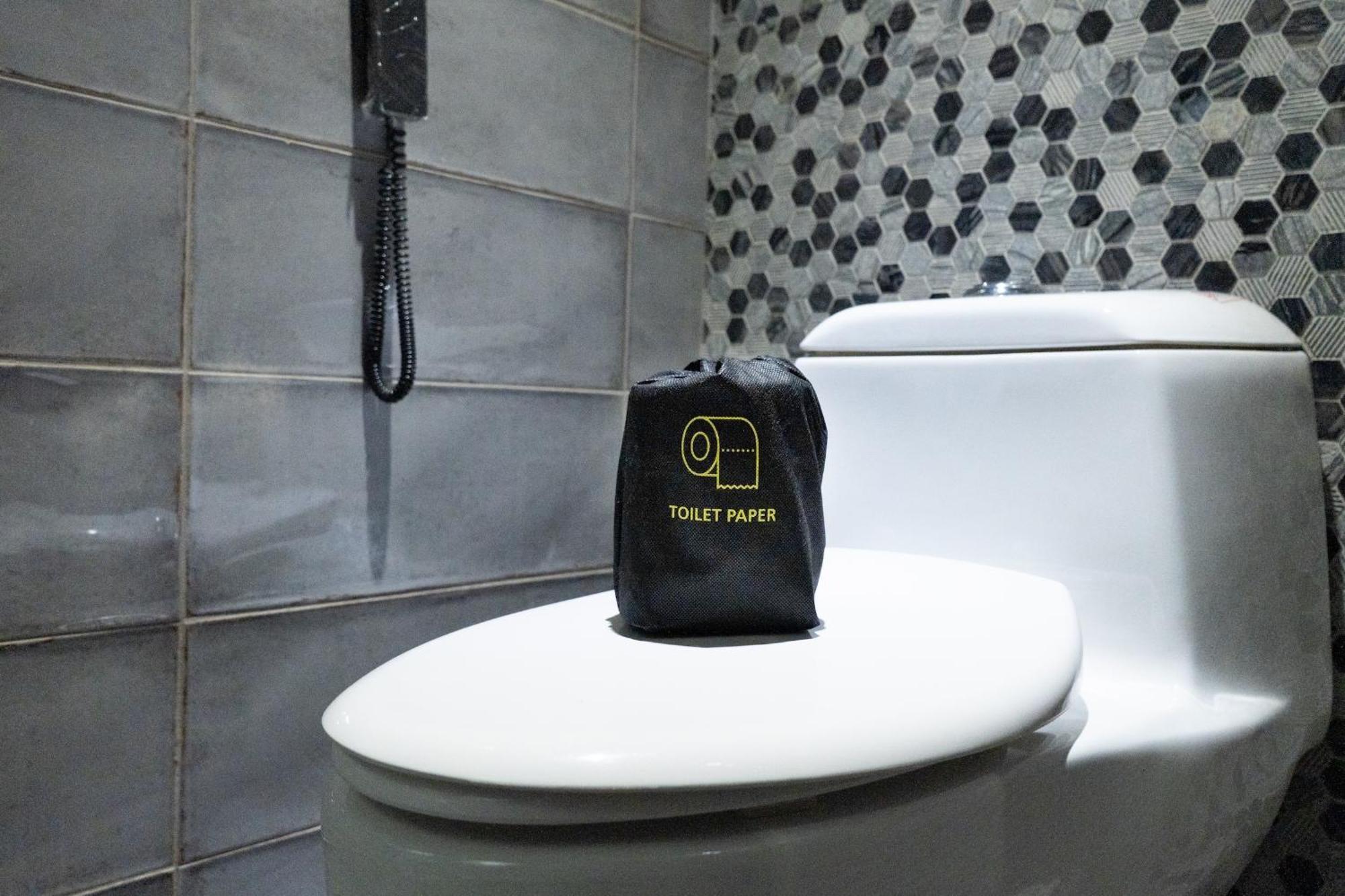 Check Inn Taichung Wenxin Zhongqing Экстерьер фото