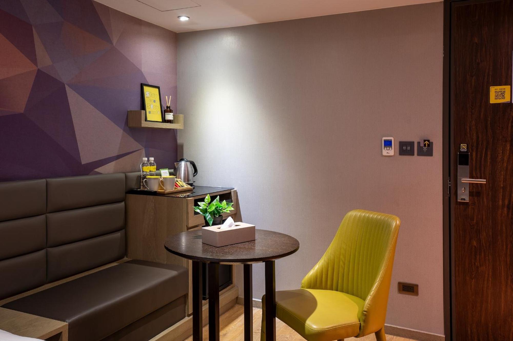 Check Inn Taichung Wenxin Zhongqing Экстерьер фото