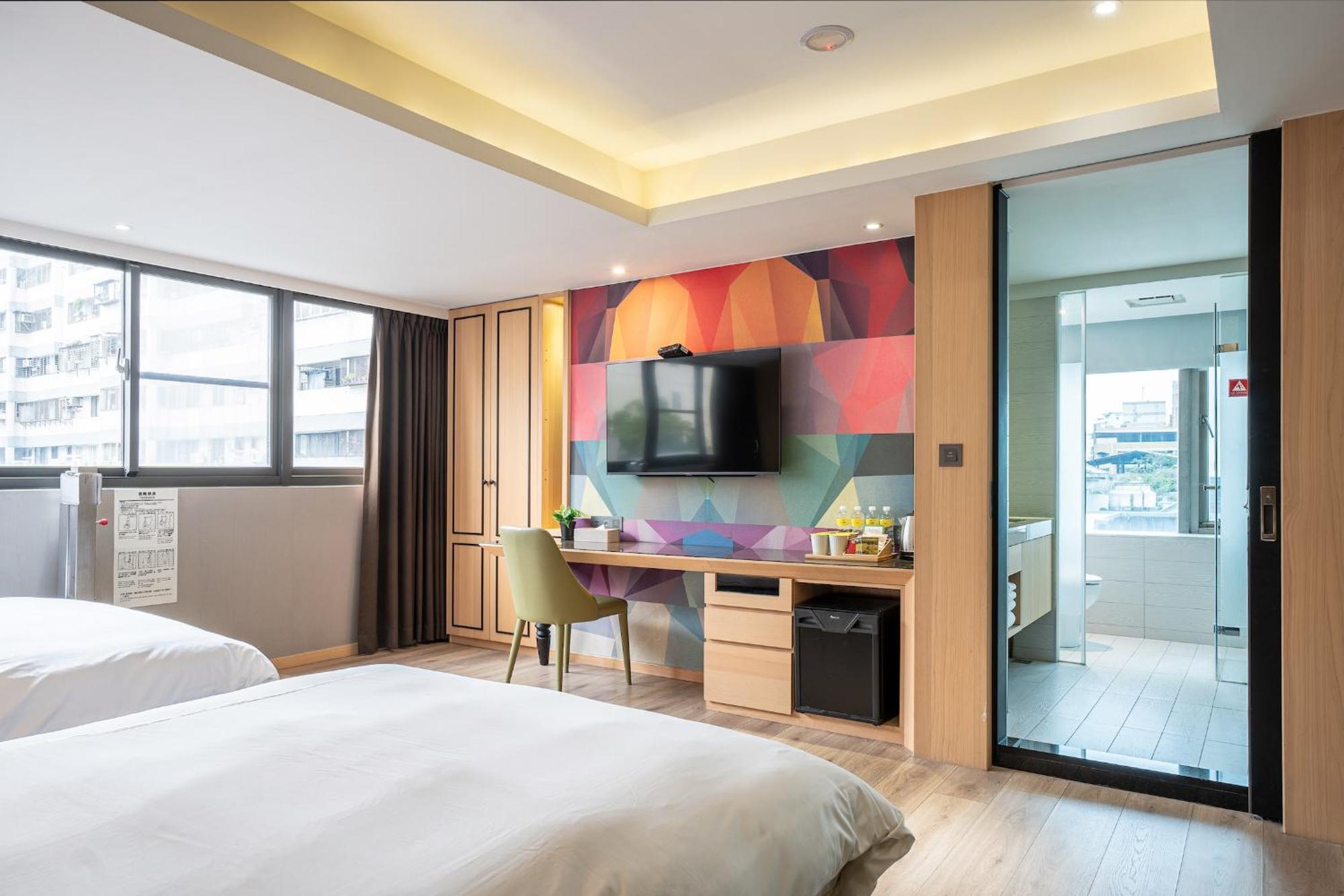 Check Inn Taichung Wenxin Zhongqing Экстерьер фото