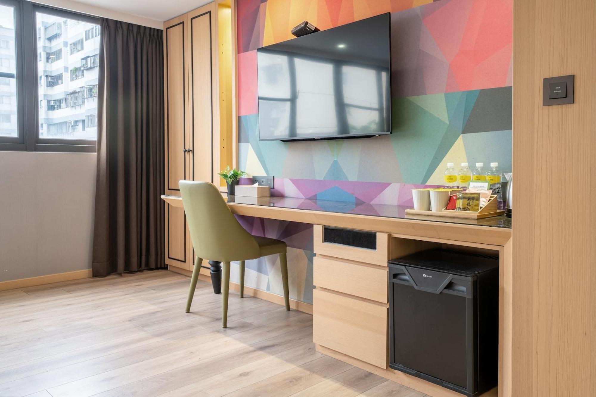 Check Inn Taichung Wenxin Zhongqing Экстерьер фото